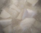 A picture of step 2 of Boil yam and stew😊.
