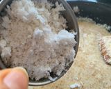 A picture of step 6 of Bolinhas Di Coco.