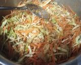 A picture of step 4 of Chicken vegetable rolls.