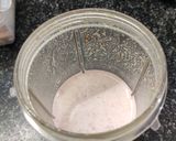 A picture of step 2 of Gulkand Almond Milk Shake.