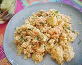 Foto del paso 5 de la receta Arroz frito con salmón y gambas