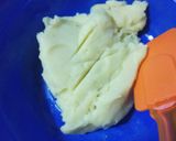 Foto langkah ke 2 dari resep Perkedel kornet sapi.