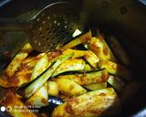 A picture of step 4 of Aloo Baigan jhol.