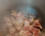 Foto del paso 1 de la receta: Guiso de costillas con patatas