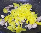 รูปขั้นตอนการทำที่ 3 ของ เกี้ยมฉ่ายผัดหมู กับข้าวข้าวต้ม ของดีราชบุรี
