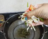 A picture of step 2 of Mix Vegetable Frankie.