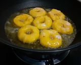 Foto langkah ke 5 dari resep Donat labu kuning.