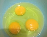 Foto langkah ke 1 dari resep Telur Kornet Crispy.