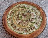 Une image de l'étape 10 de Tarte à la courgette moutarde et fromages 🍴.