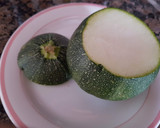 Foto del paso 1 de la receta: Calabacín relleno de setas con jamón, queso y sobrasada
