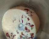 A picture of step 4 of Sattu Ladoo.