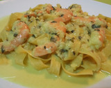 Foto del paso 7 de la receta: Tagliatelle con salsa de gambas