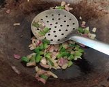 A picture of step 2 of Cheese fried maggi.