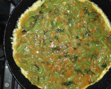 Foto del paso 4 de la receta: Tortilla de pencas de acelga y zanahoria
