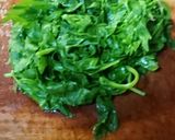 芹菜葉煎蛋的食譜步驟2照片