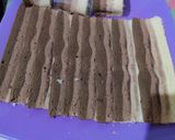 Foto langkah ke 7 dari resep Bolu gulung mini ombre.