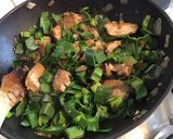 Une image de l'étape 8 de Porc sauté à l asiatique aux pousses de bambou et poireaux.