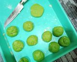 Foto langkah ke 2 dari resep Roti pandan teflon.