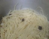 A picture of step 2 of Raisin Spaghetti.