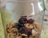 A picture of step 7 of Chocolate chia seed parfait with strawberry yogurt.