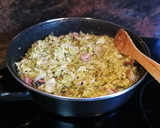 Foto del paso 6 de la receta: Col fermentada con butifarra y chorizo al horno