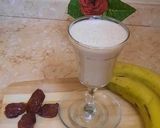 صورة لخطوة 2 من وصفة سموثي التمر والموز صحي ولذييذ 😋🥛🍌
