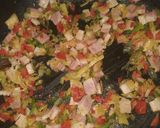 Foto del paso 2 de la receta: Tortilla de papa del aire o chayote silvestre