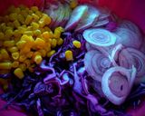 Foto del paso 3 de la receta: Ensalada🥬Fresca de Repollo Morado y🌽Maíz.....!🎅🍻