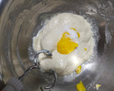 Foto langkah ke 3 dari resep Cranberry Cheese Bread (Tanpa Telur).