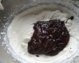 Une image de l'étape 2 de Bûche cheesecake chocolat caramel au beurre salé spéculoos 🍫 au fromage frais 😋.