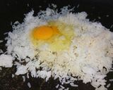 Hình bước làm 2 của món Cơm chiên rong biển
