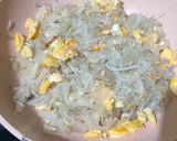 Foto langkah ke 3 dari resep Soun Goreng Telur.