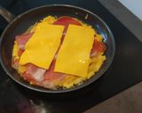 Une image de l'étape 3 de Tortilla aux pommes de terres, cheddar et jambon.