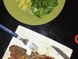 Bife de aguja con verdura con salsa agridulce de miel y oliva