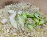 Foto langkah ke 4 dari resep Soto Ayam Bening Boyolali (1252).