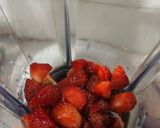 Foto langkah ke 1 dari resep Jus Strawberry.