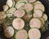 Foto del paso 3 de la receta: Calabacitas salteadas con queso parmesano