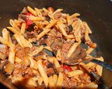 Une image de l'étape 6 de Pâtes à la bolognaise aux aubergines.