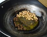 A picture of step 3 of Aloo bonda.
