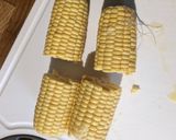 A picture of step 1 of Sweet corn on the cob "ribs".