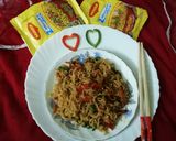 হট চিলি গার্লিক ম্যাগি (Hot chilli garlic maggi recipe in Bengali) রেসিপি ধাপ - 2 ছবি