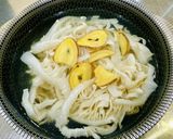 Hình bước làm 1 của món Sách bò bóp chua ngọt