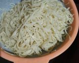 A picture of step 2 of Veg Hakka Noodles.