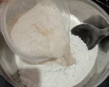 Foto langkah ke 3 dari resep Pizza Roll.