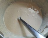 A picture of step 4 of Bread chilla and atta chilla.