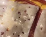 Foto del paso 6 de la receta: Rollitos de tortilla rellenos de jamón y queso