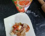 A picture of step 4 of Tangy Chicken Paneer Puff.