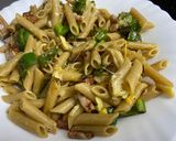 Foto del paso 3 de la receta: Macarrones integrales con pimiento verde, bacon y 4 quesos