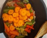 Foto del paso 3 de la receta: Filetes de lomo en salsa de verduras