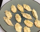 Foto del paso 3 de la receta: Gyozas mar y montaña 🥟🥟🥢🥢